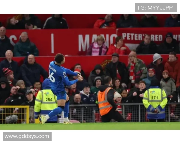 伯恩茅斯与哈德斯联赛精彩对决直播全程回顾与分析